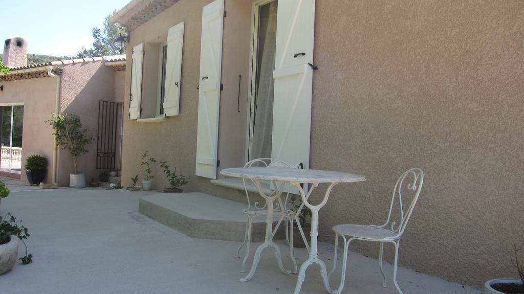 Les Hauts Des Materonnes Tourves Quarto foto